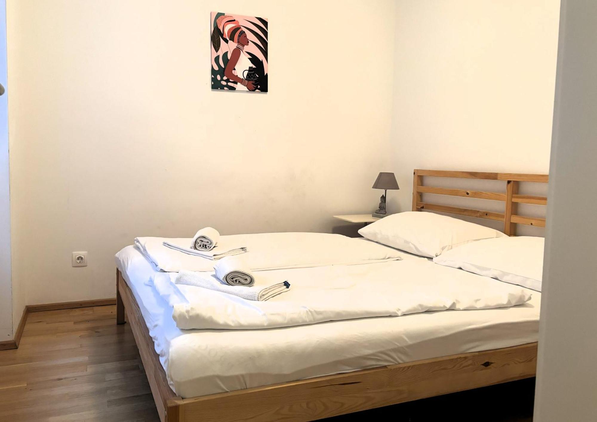 Casa Nostra - Ruhige Stadtwohnung Mit Balkon Bécs Kültér fotó